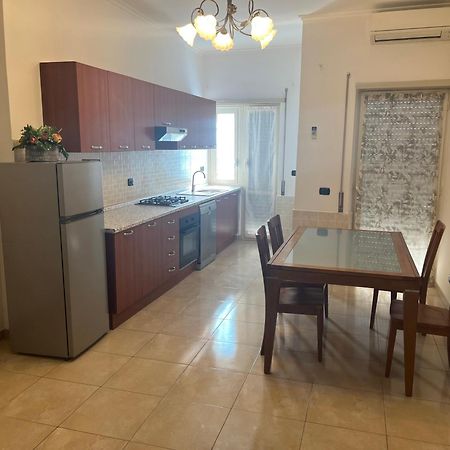Casa Coveri Pomezia Esterno foto