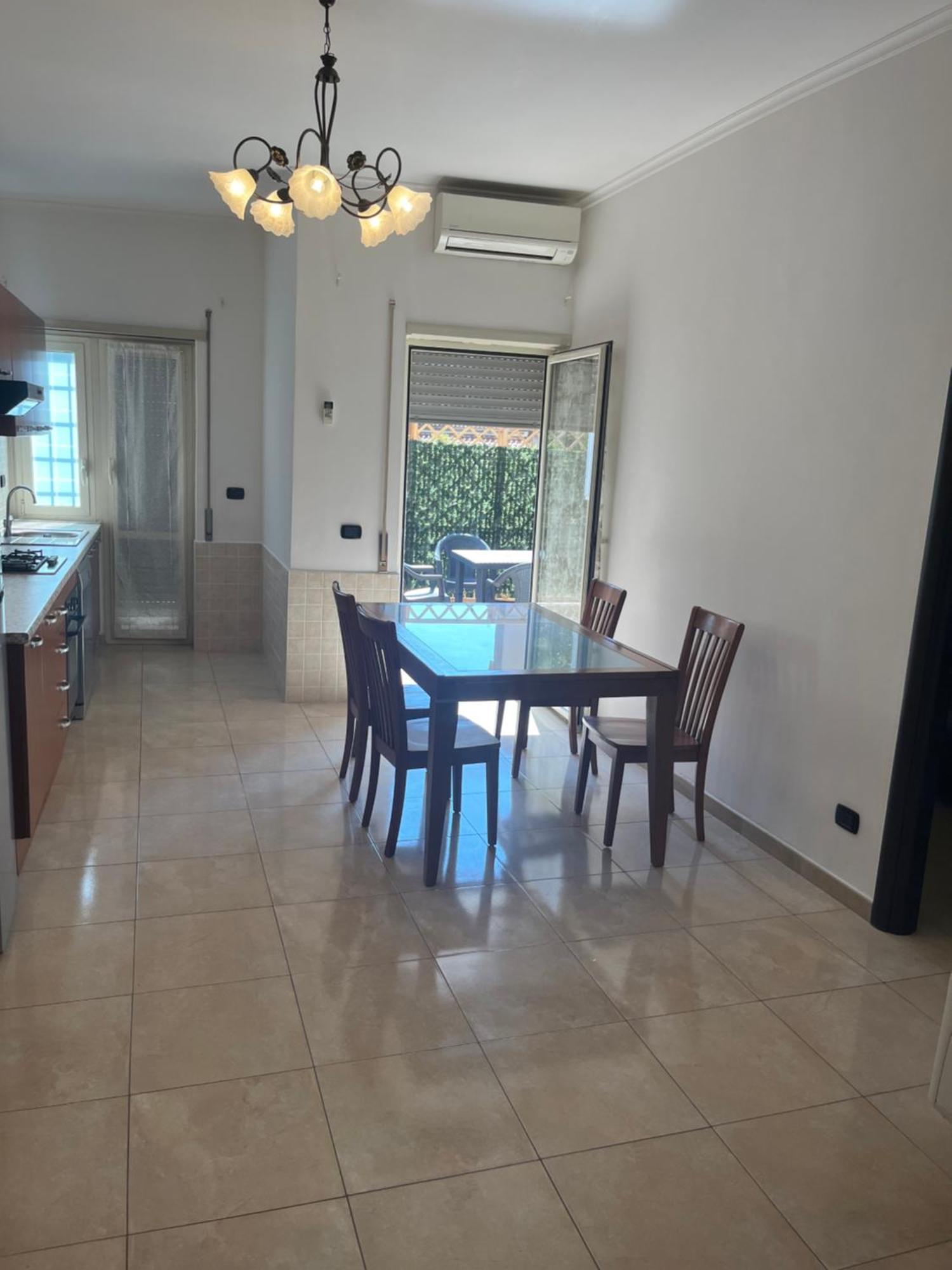 Casa Coveri Pomezia Esterno foto